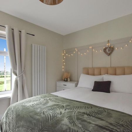 A Spacious Home From Home With Spectacular Views Heywood Eksteriør bilde